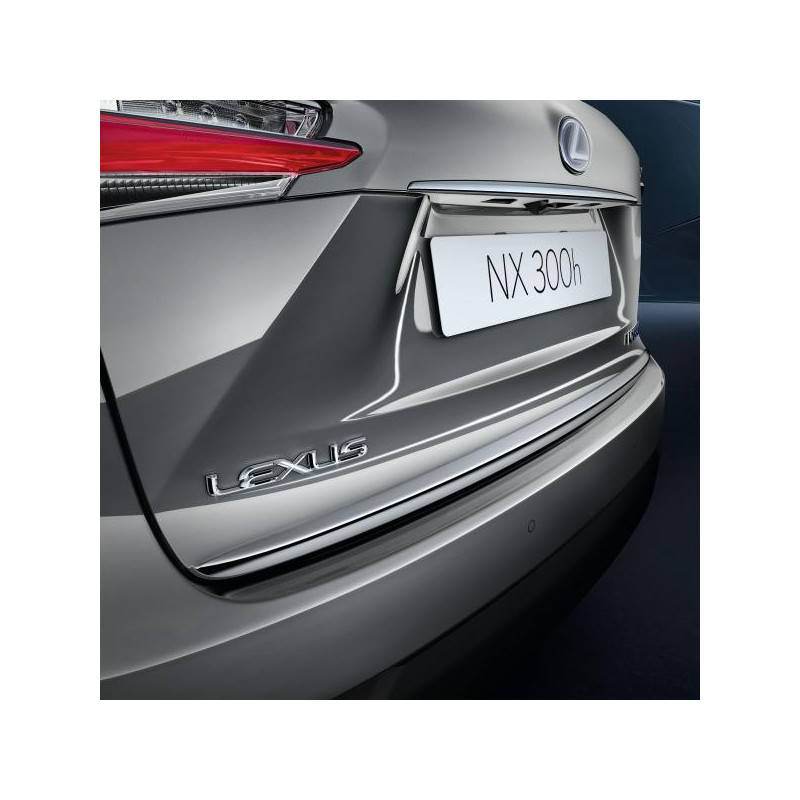 Декоративна накладка кришки багажника Lexus NX
