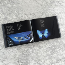 Сувенірна книга Світ Lexus