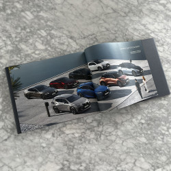 Сувенірна книга Світ Lexus